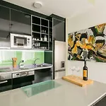 Apartment Merc Ribeira's Place